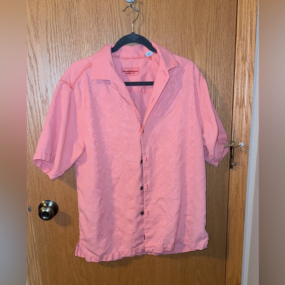 Tommy Bahama Original Fit 100% Silk Pink Pineapple Jacquard Short Sleeve Shirt